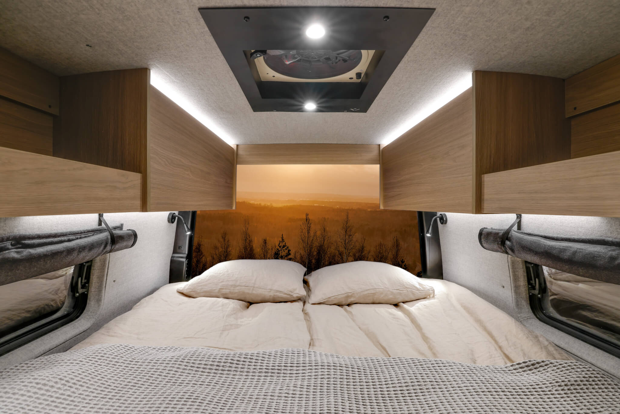 Dovra RIG X-750_Interior_2